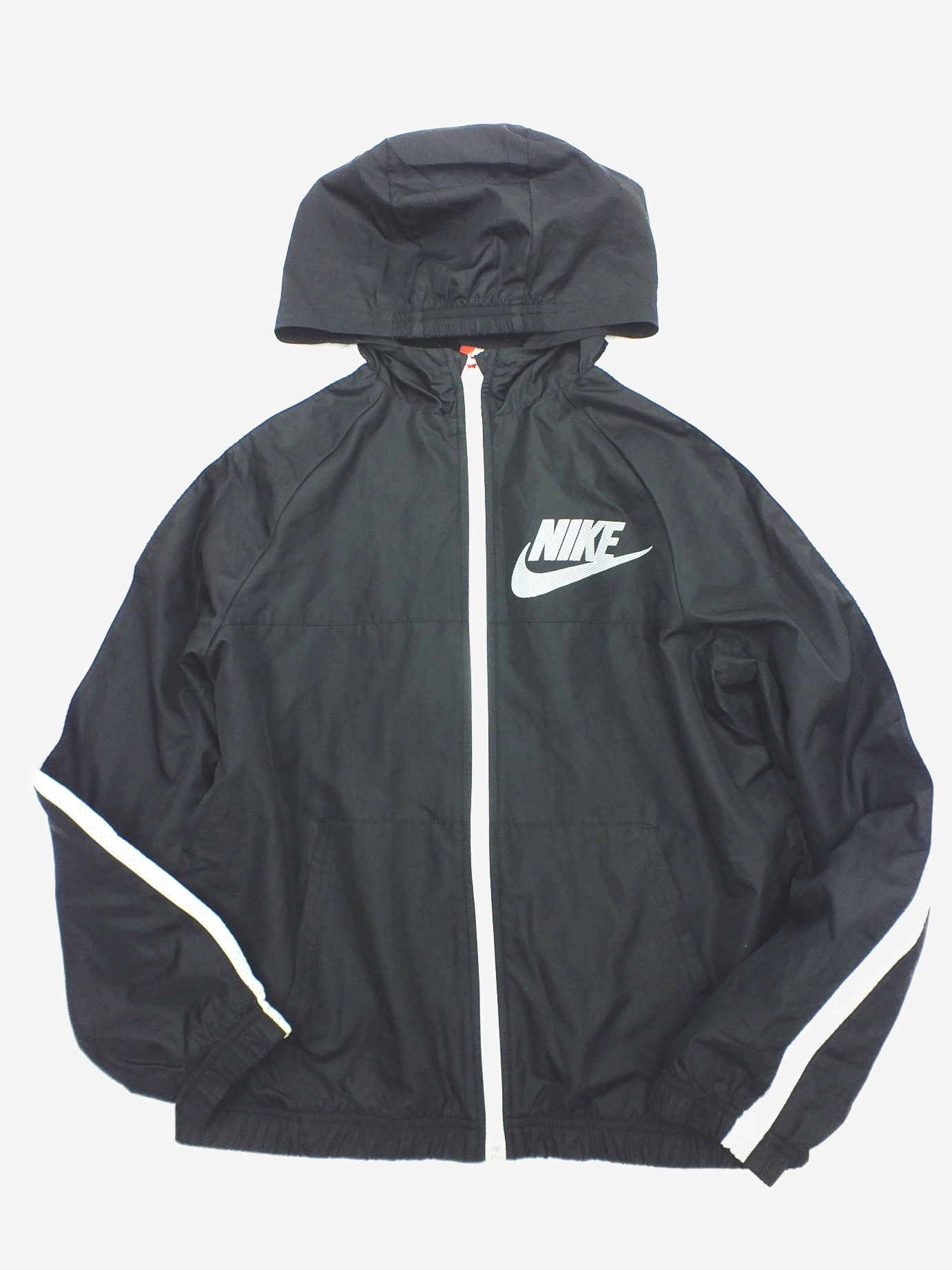 N-10922027.jpg Lehká sportovní bunda Nike - Obrázek 1